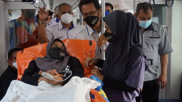 KTMB Fulfils Paralysed Teen’s Dream Of Going On A Train Ride!