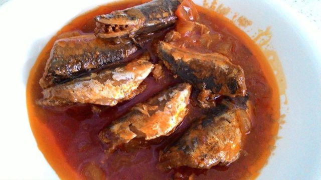 Risau Nak Beli Sardin Di Pasaran Yang Mengandungi Cacing