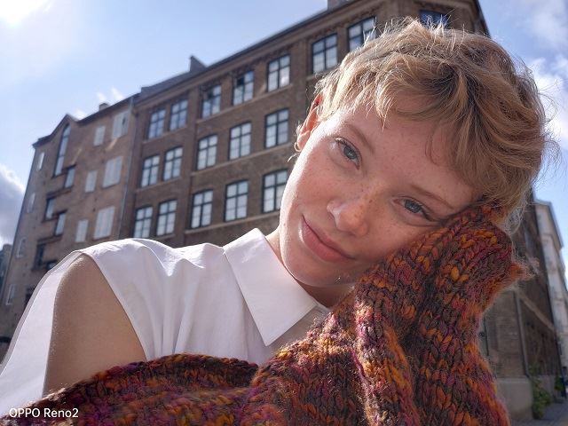 ciri fotografi dan video anti-goncang oppo reno2 setaraf dengan dslr!   