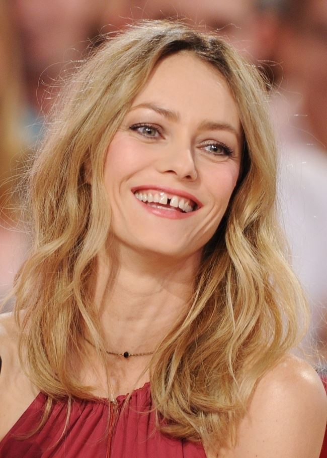 orang yang boleh buat macam ni memang tubuh badan dia unik