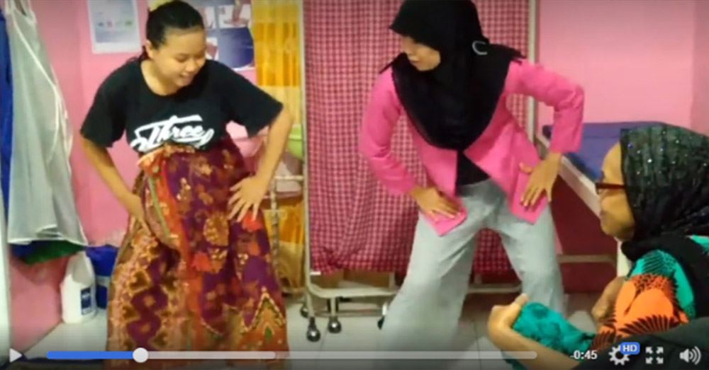 bidan ajar menari zumba untuk kurangkan rasa sakit masa bersalin