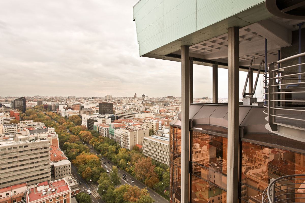 bangunan di sepanyol ini sengaja di bina terbalik, tapak bangunan atas langit