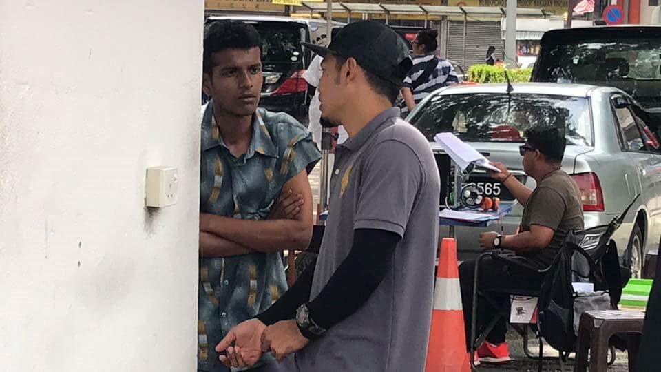 anak muda jalan 20km sehari cari kerja buat filem