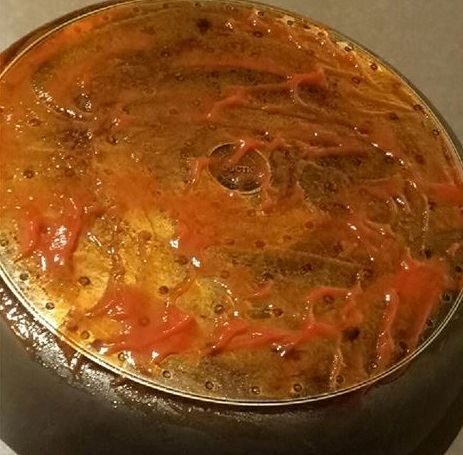 pakai sos tomato, periuk jadi berkilat 