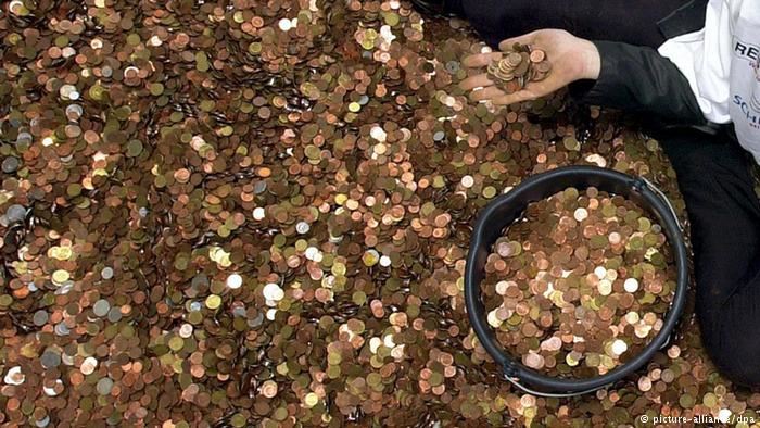 bank ambil masa 6 bulan kira 1.2 juta keping duit syiling guna tangan 