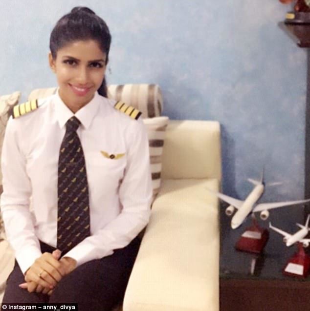 pilot wanita&nbsp;termuda bawa boeing 777 ni tak pernah naik kapal terbang sebelum jadi pilot