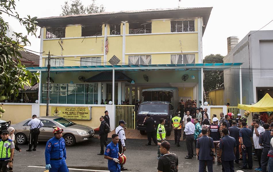 sebak dan sayu baca surat arwah amiel buat ibu dan ayah