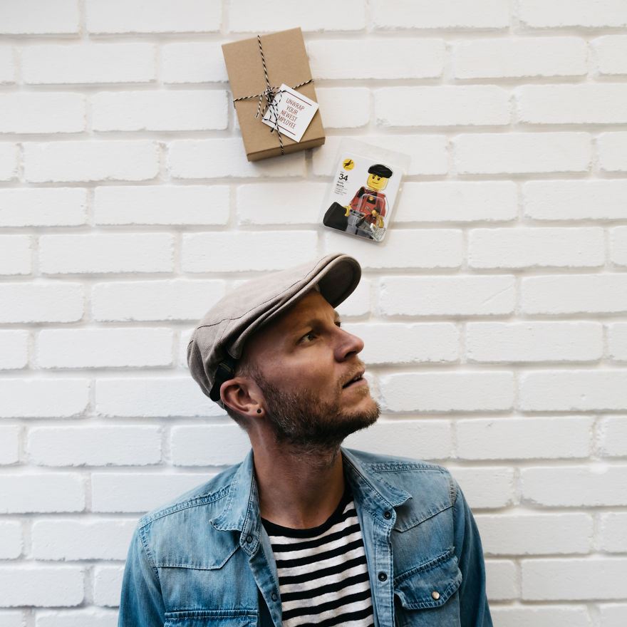 uniknya graduan ini buat resume guna kepingan mini lego