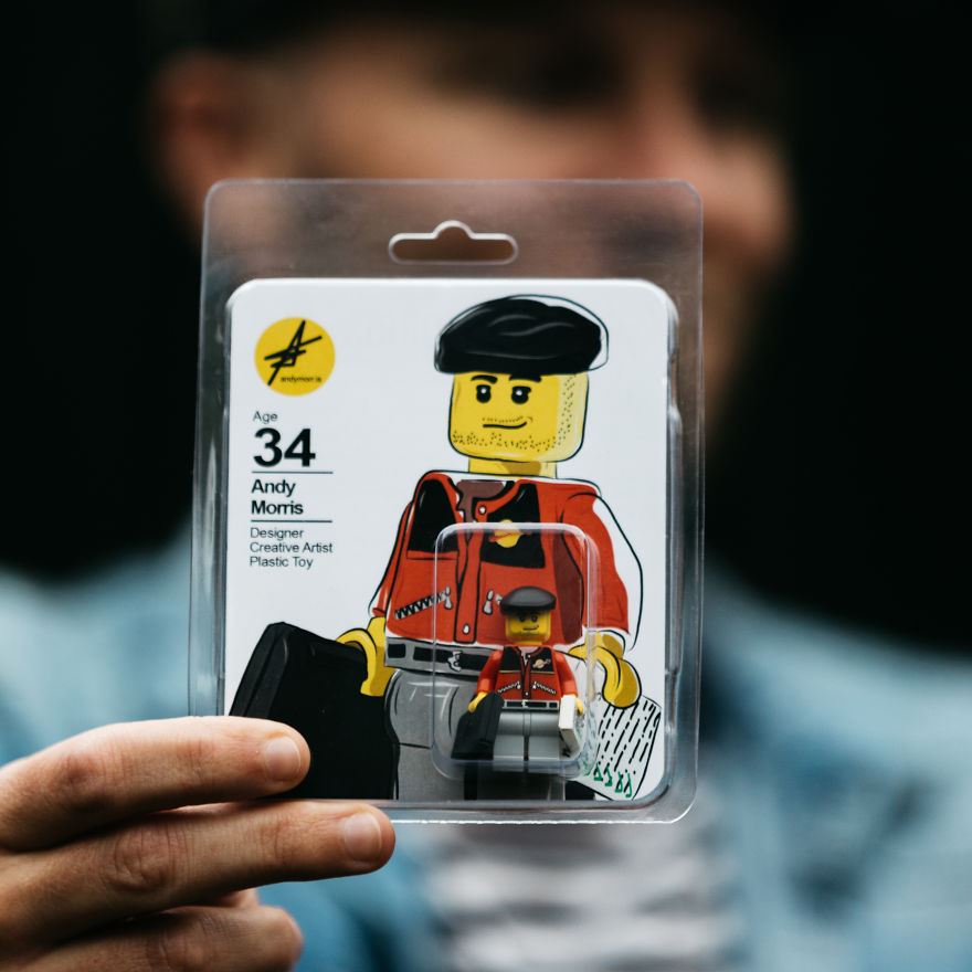 uniknya graduan ini buat resume guna kepingan mini lego