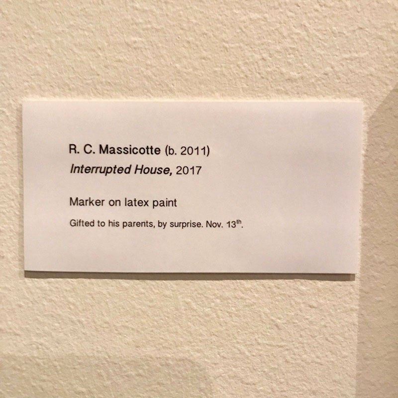 tak marah, bapa siap letak frame gambar atas contengan anak di dinding