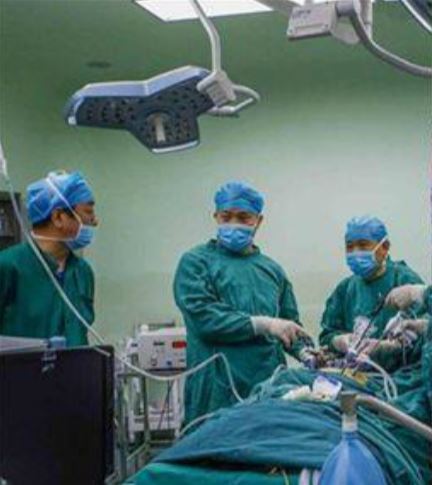 sebelum nak mula operation, doktor terima berita ayahnya sudah tiada