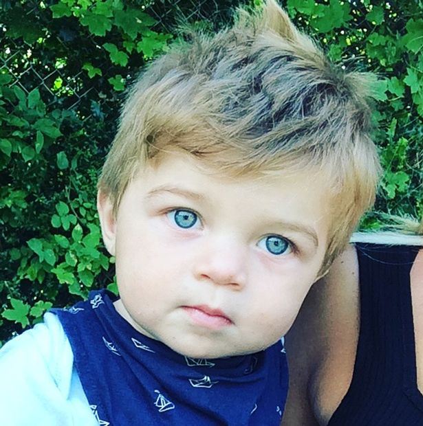 umur baru 15 bulan tapi dah 7 kali gunting rambut