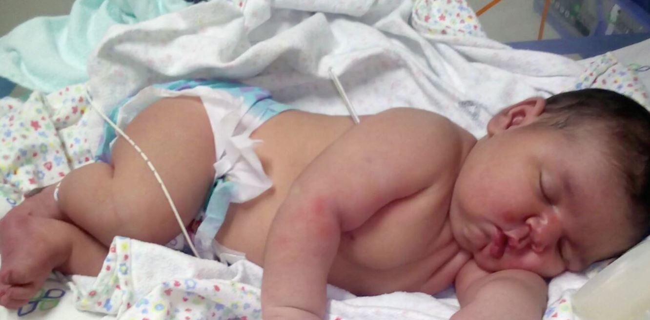 ingatkan mengandung anak kembar, lepas bersalin bayi gergasi pula