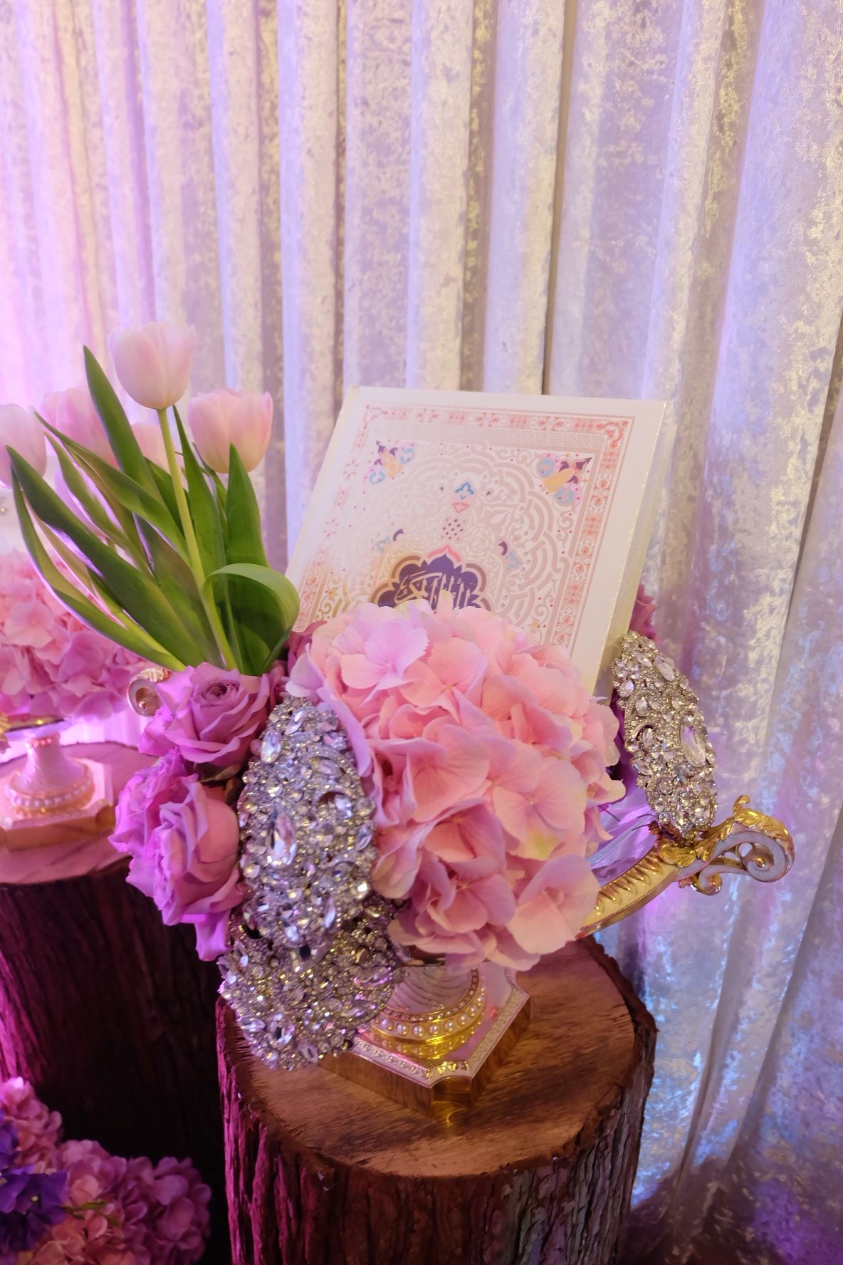 gambar-gambar di majlis pertunangan elfira loy dan sufian suhaimi