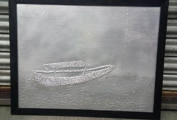 gadis ini tak buang tulang ikan lepas makan sebab nak jadikan lukisan