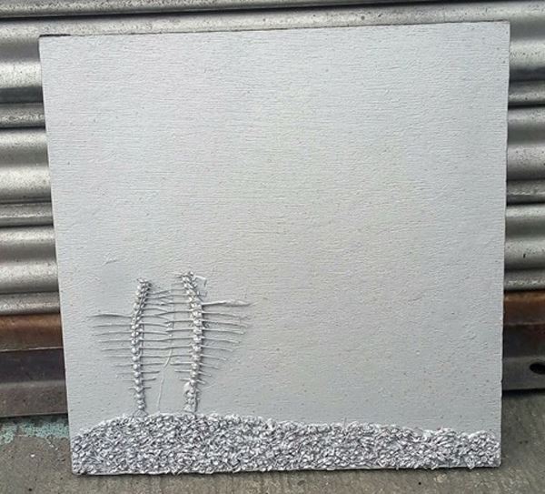 gadis ini tak buang tulang ikan lepas makan sebab nak jadikan lukisan