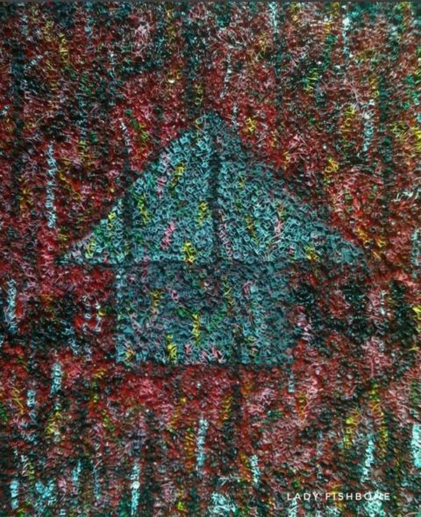 gadis ini tak buang tulang ikan lepas makan sebab nak jadikan lukisan