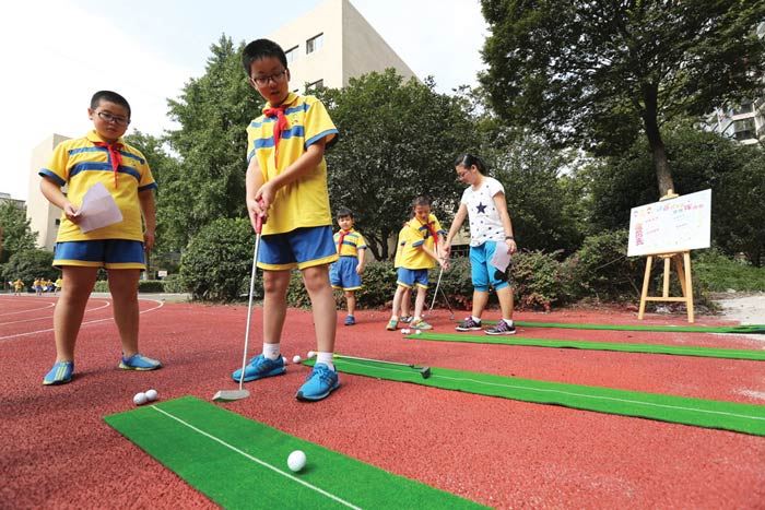 sekolah rendah di china ajar main golf sebab nak pelajar jadi beradab