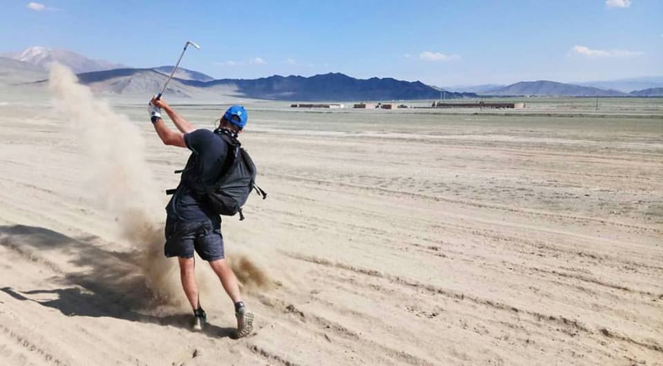 pukulan golf paling panjang di dunia ini selama 82 hari, 20,093 pukulan