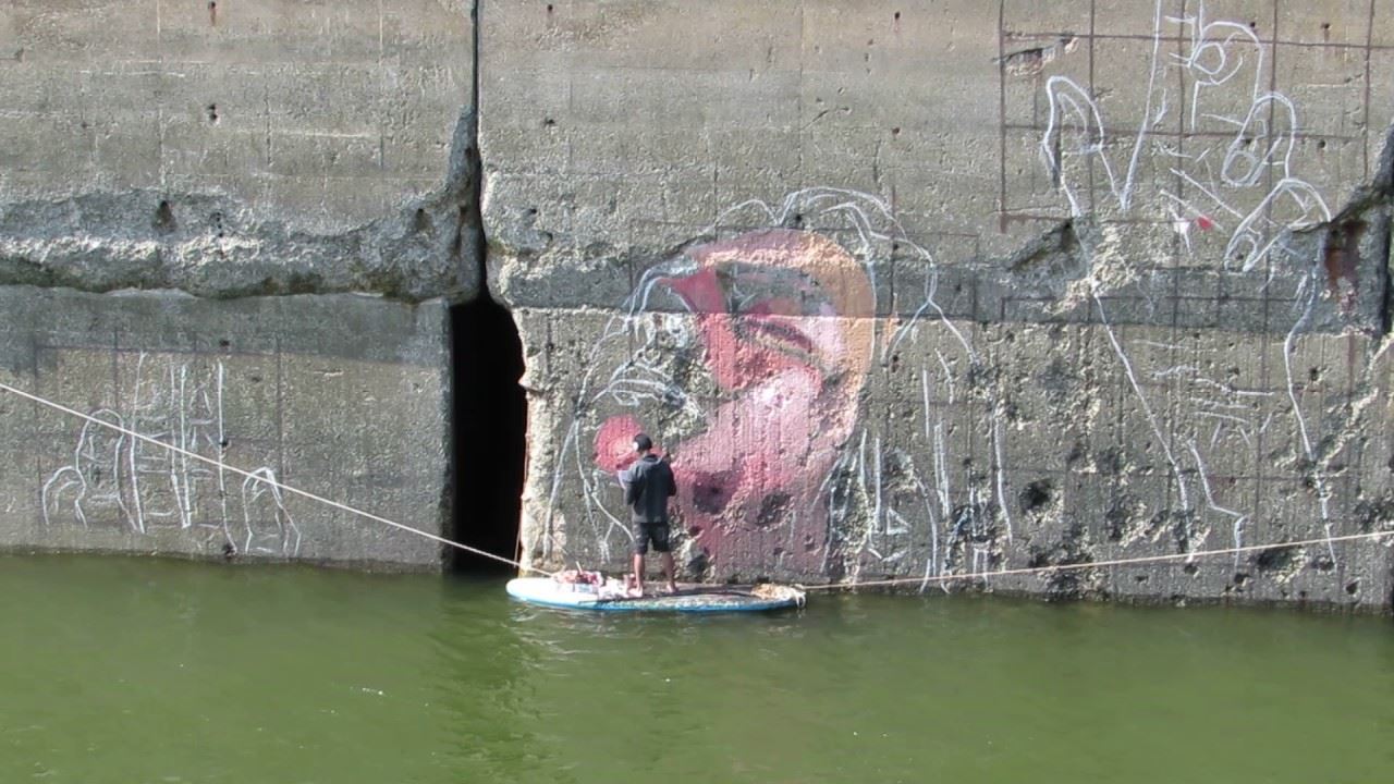 mencabar lukis mural di dinding masa air surut, berhenti masa air pasang