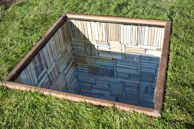 jumpa lubang aneh yang isinya tak patut berada di situ