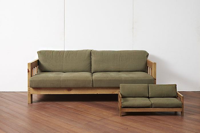 kucing pun dah ada sofa, katil dan meja makan saiz mereka sendiri