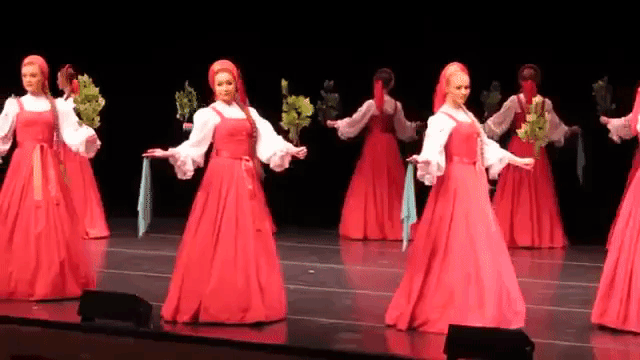 tarian dari gadis-gadis rusia ini buat mereka terapung di udara?