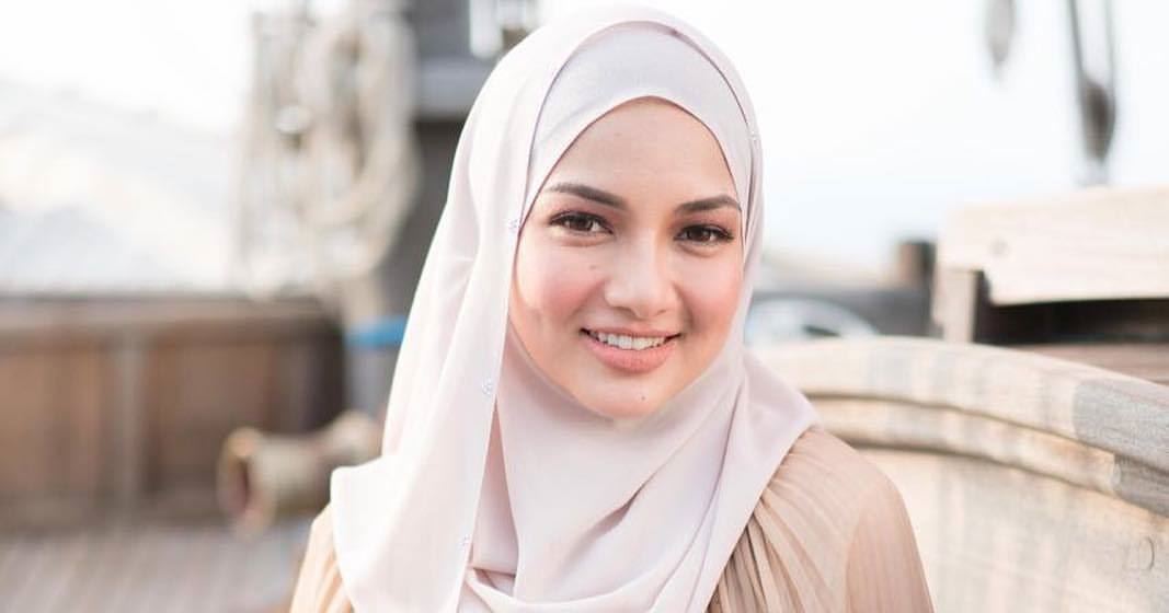 gadis bertudung suka buat 5 tabiat buruk ni
