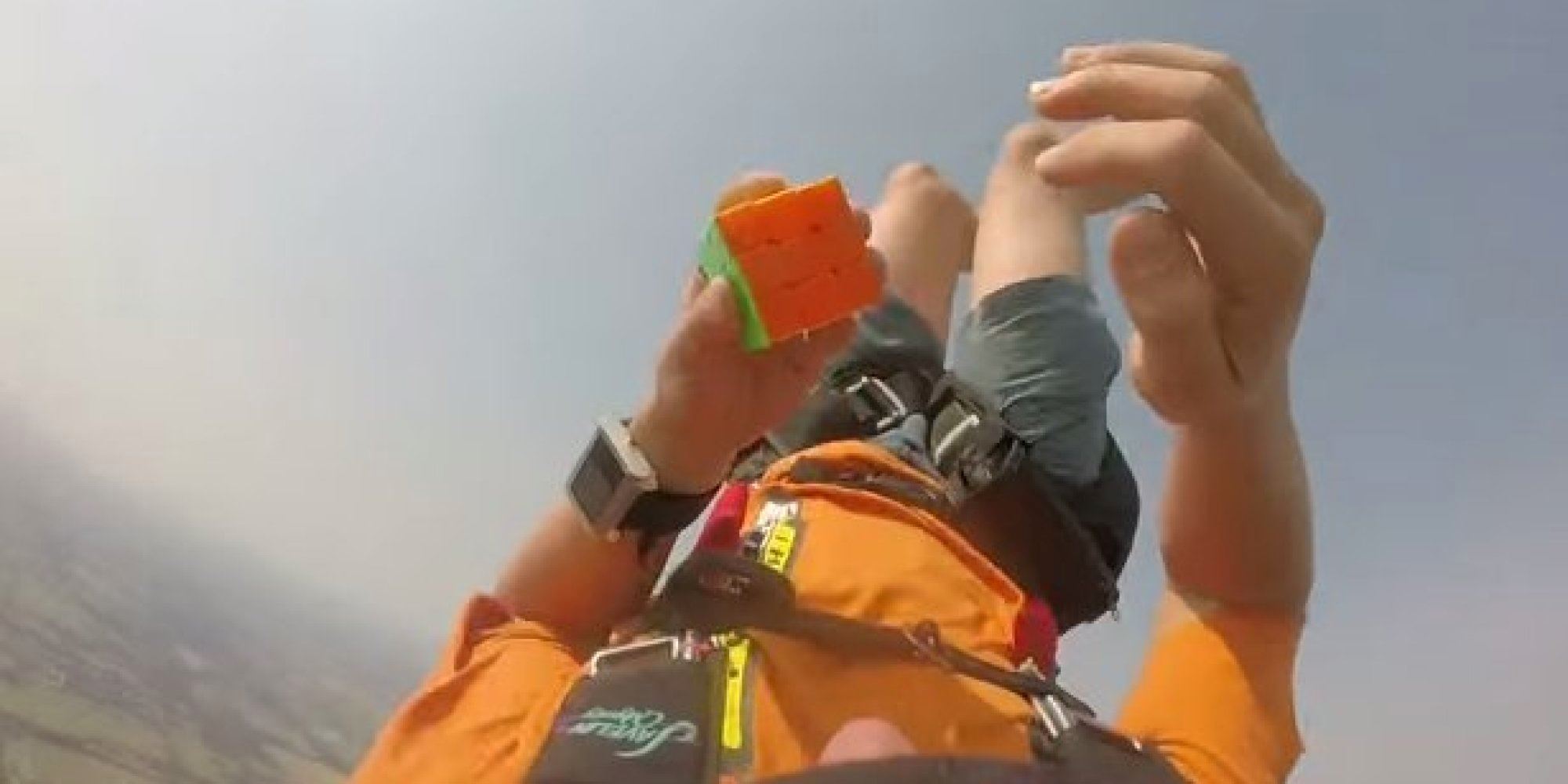 3 bulan belajar rubik sebab nak selesaikan rubik 60 saat masa terjun di udara