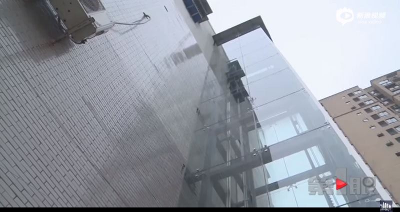 nak melawat tapi penat kena naik tangga, lelaki ini bina lif peribadi untuk menantunya