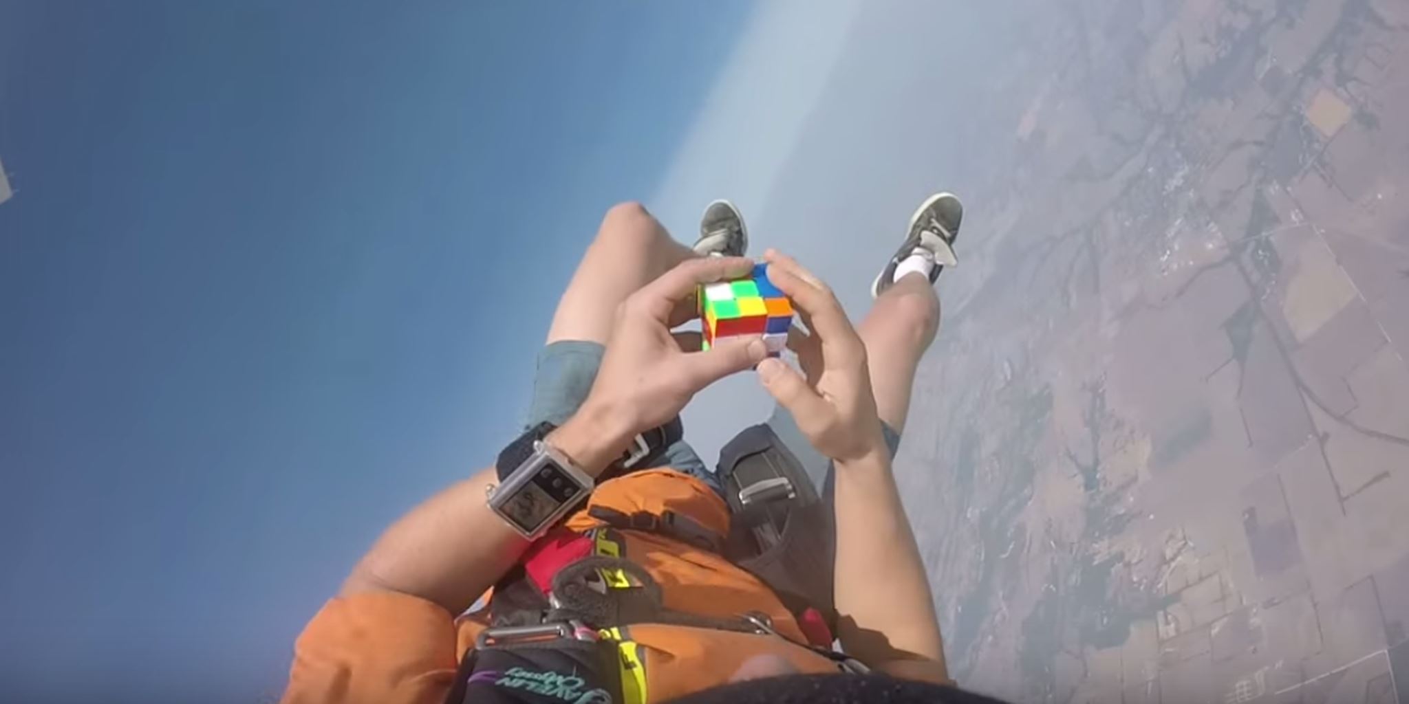 3 bulan belajar rubik sebab nak selesaikan rubik 60 saat masa terjun di udara