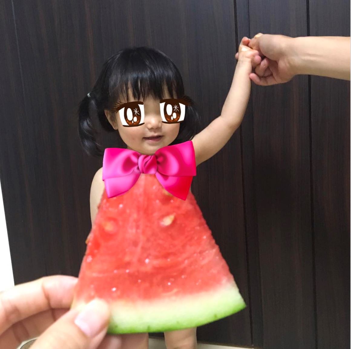 trend baju tembikai dari jepun, kini di malaysia. fasha sanda salah seorang darinya