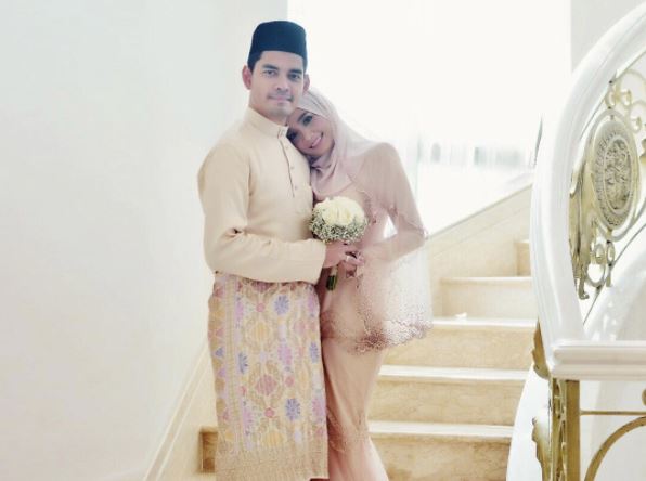 ummi nazeera sudah bernikah 23 julai yang lalu