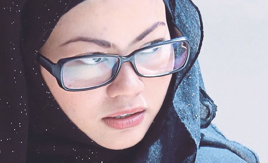 zila seeron kembali berhijab