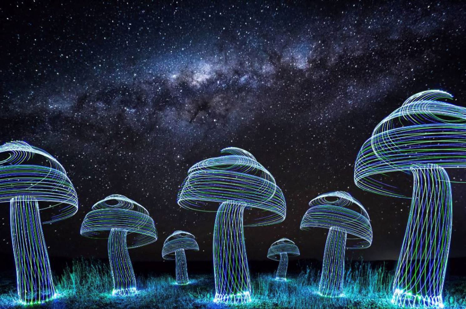 hebat! guna cahaya je boleh hasilkan lukisan secantik ni?