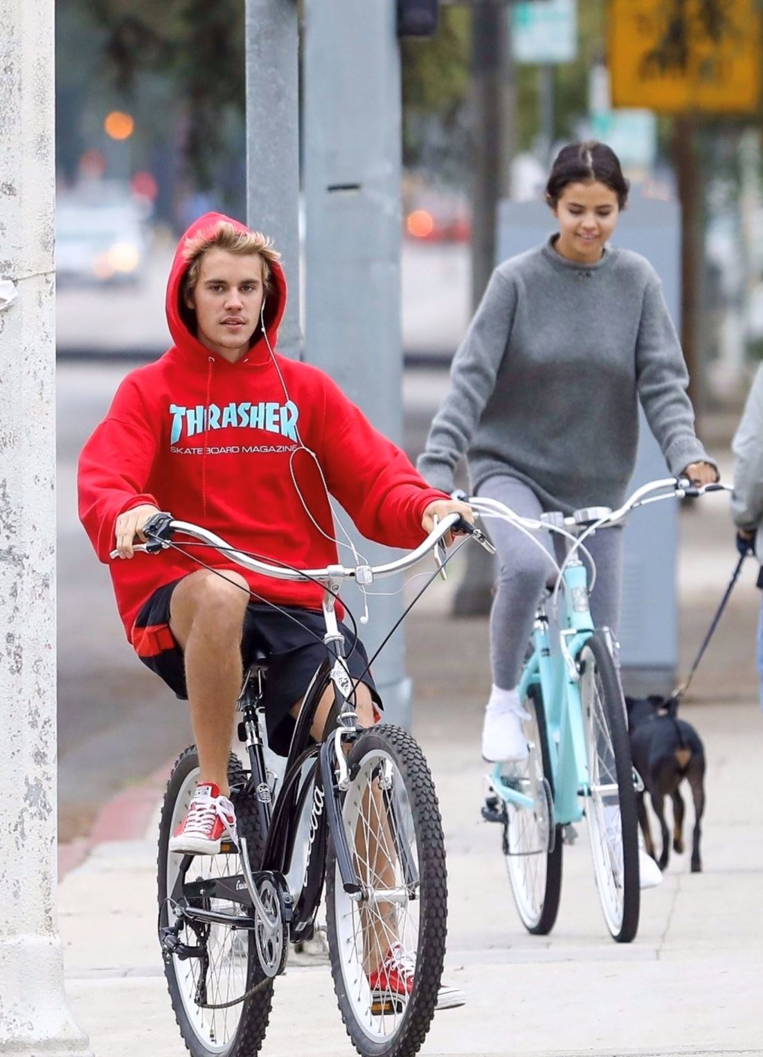 selepas 10 bulan bersama the weeknd, selena gomez kembali pada justin bieber