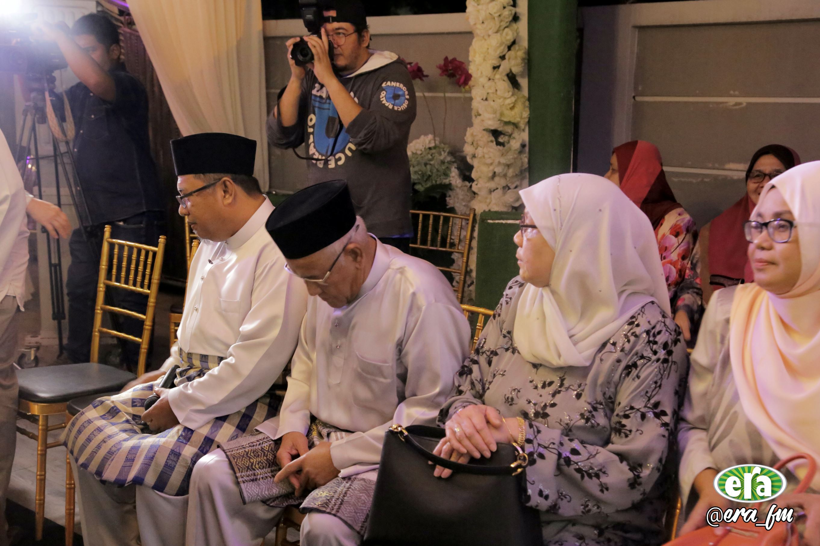 shila amzah selamat menjadi tunang haris, jangka kahwin awal tahun depan