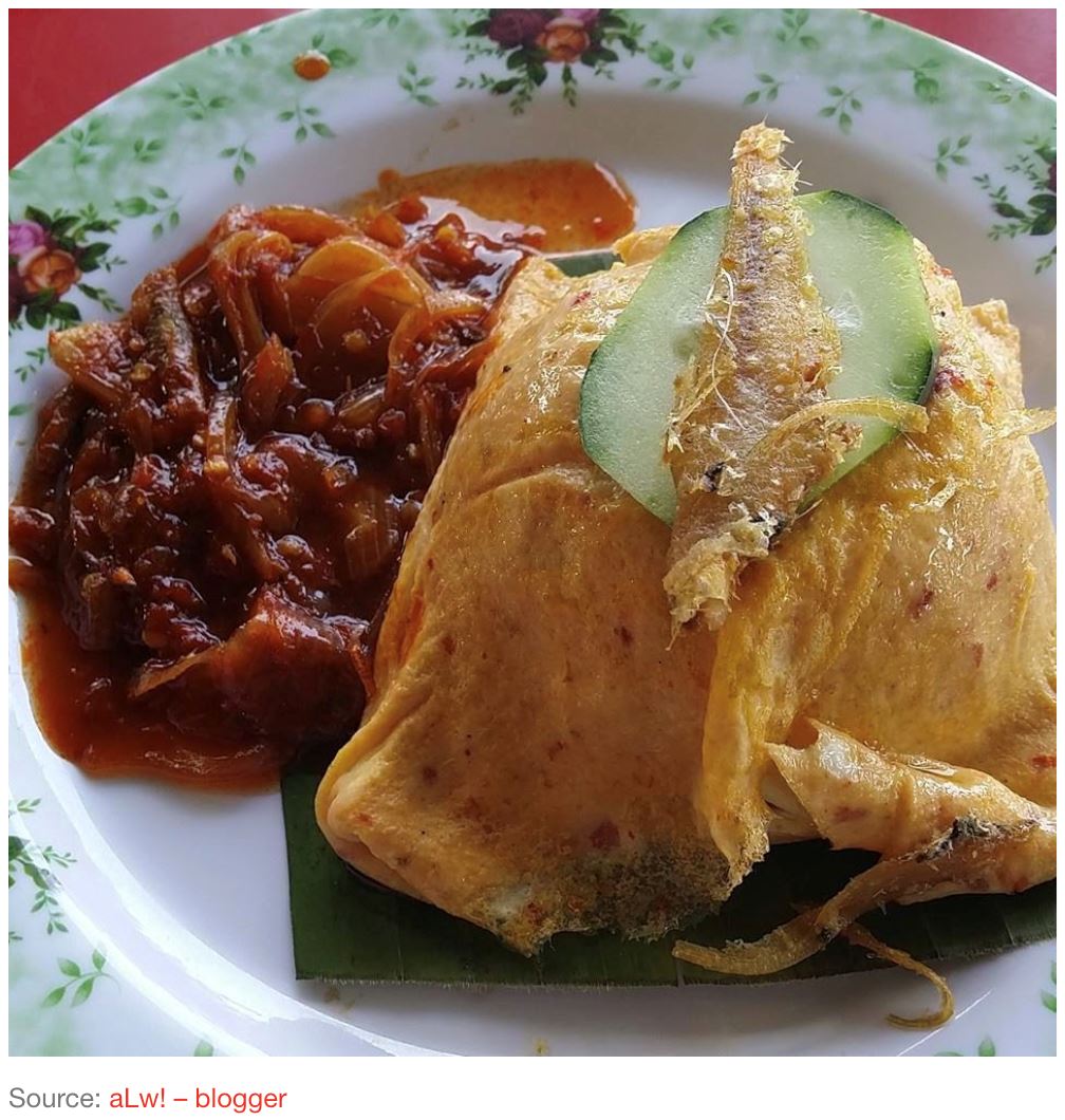 hanya di kajang boleh jumpa nasi lemak bungkus dalam telur 
