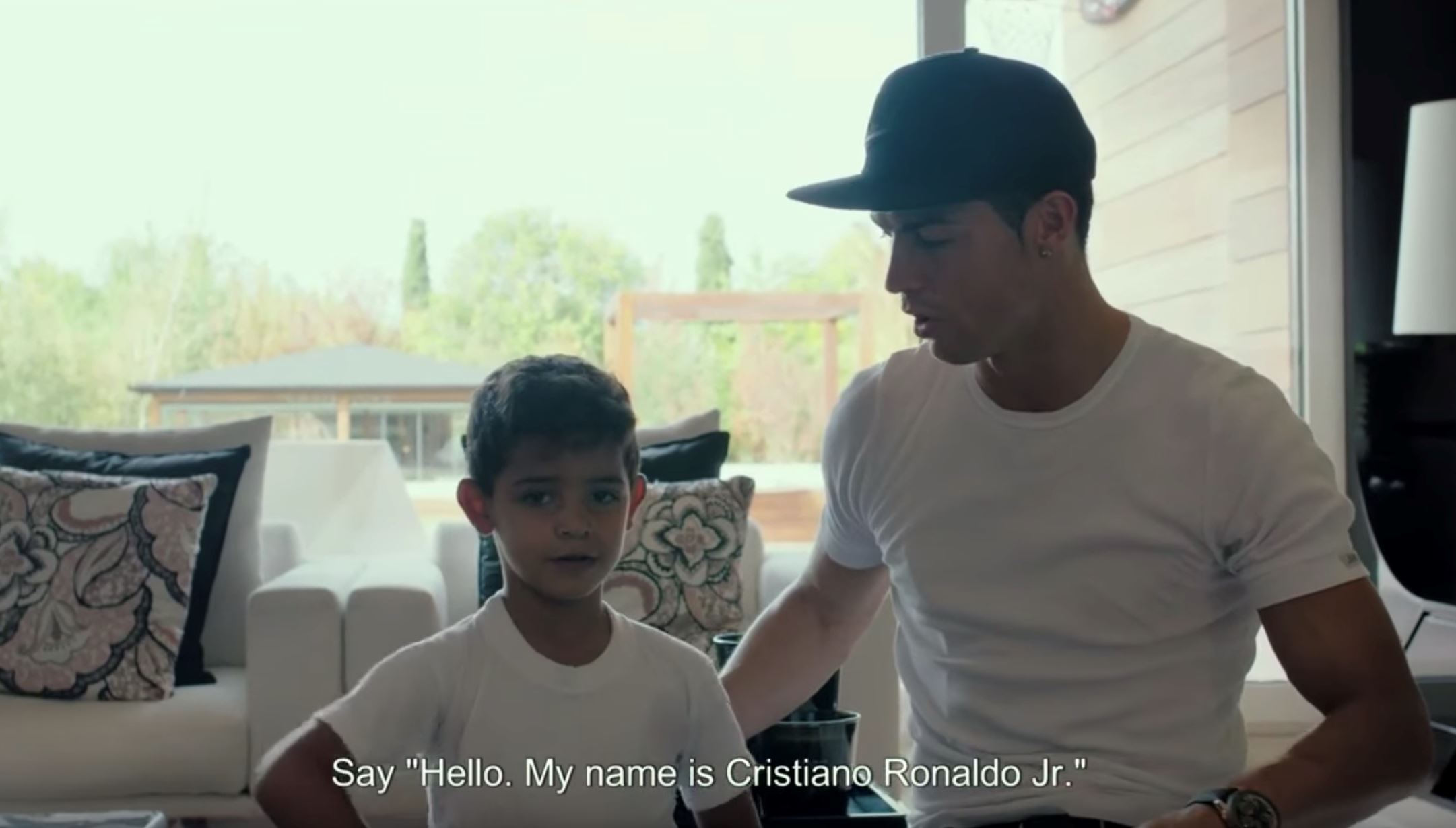 anak cristiano ronaldo ada masalah nak ingat nama sendiri