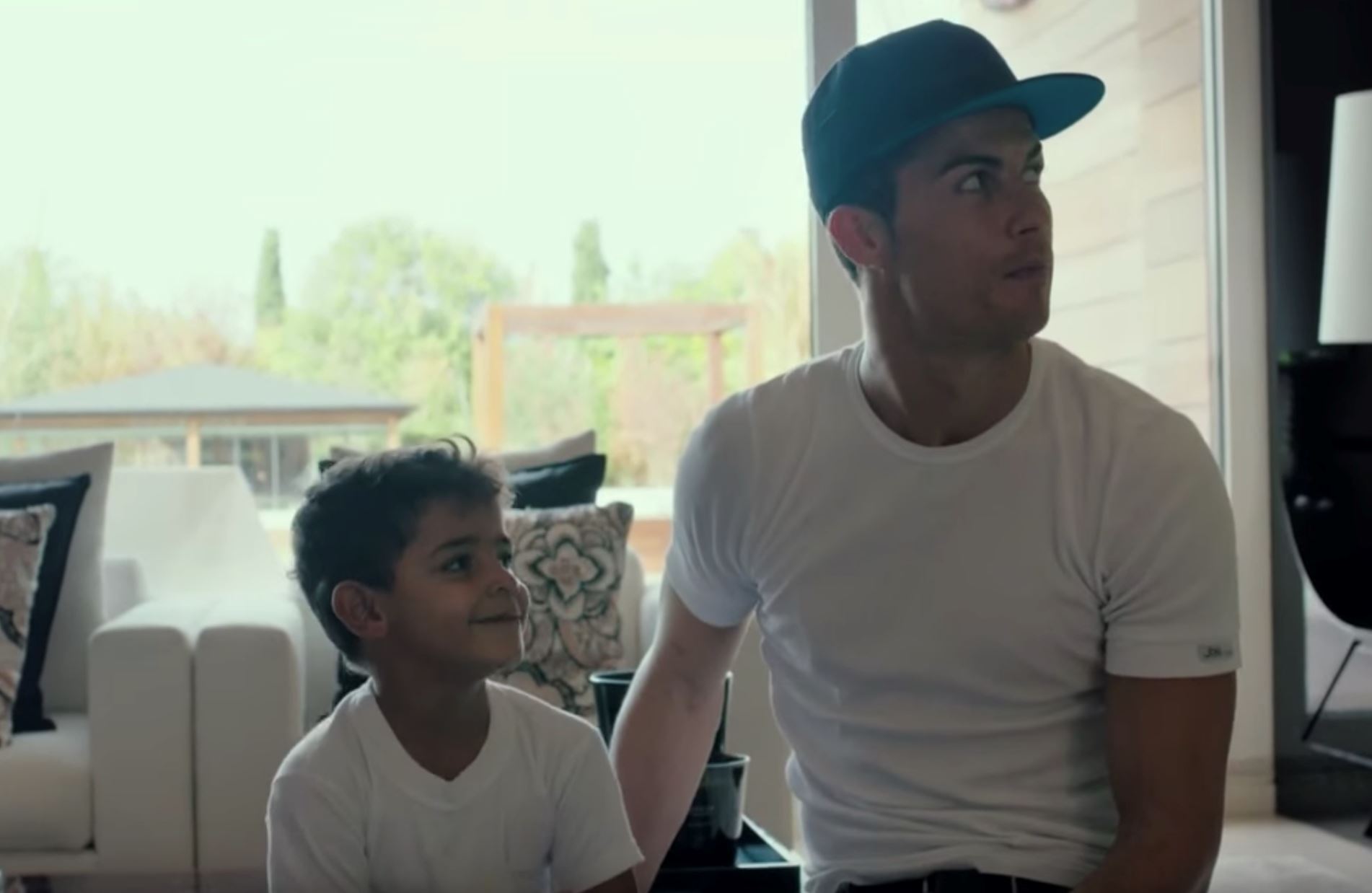 anak cristiano ronaldo ada masalah nak ingat nama sendiri