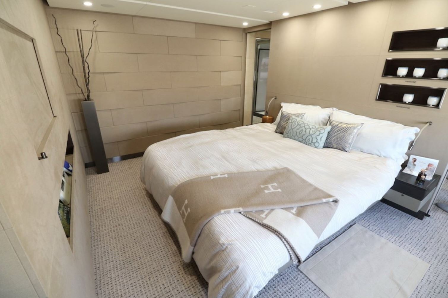 bawa penthouse terbang di udara dalam kapal boeing 787 