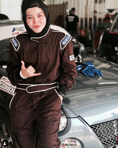 berhijab sepenuhnya, peminat puji ardell aryana semakin cantik 