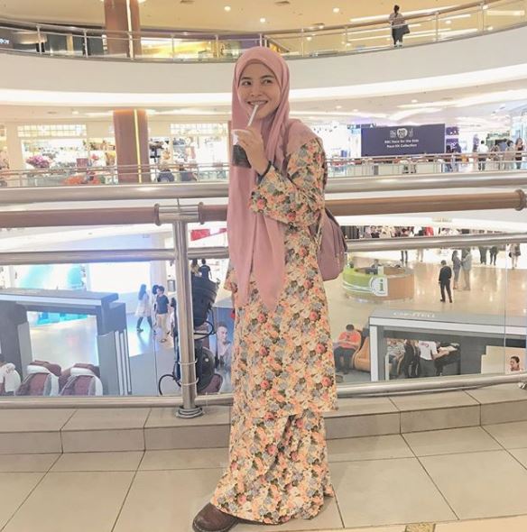 berhijab sepenuhnya, peminat puji ardell aryana semakin cantik 
