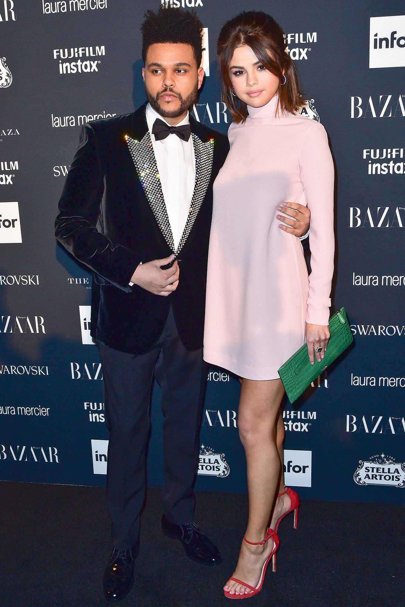 move on dari selena gomez, the weeknd keluar dengan ex justin bieber 