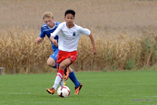 rakyat malaysia wan kuzain tandatangan kontrak penuh dengan liga bola sepak amerika