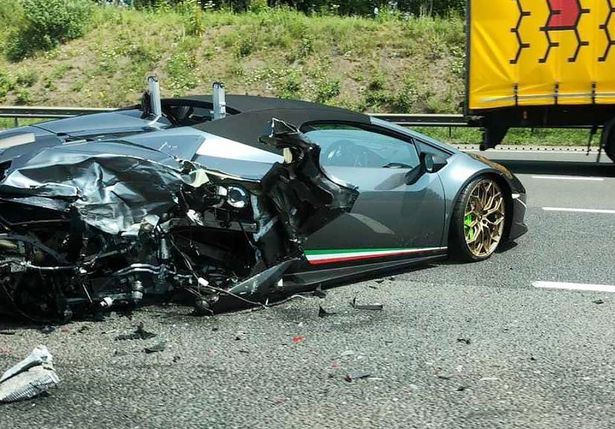 lamborghini remuk lepas 20 minit baru ambil dari kedai