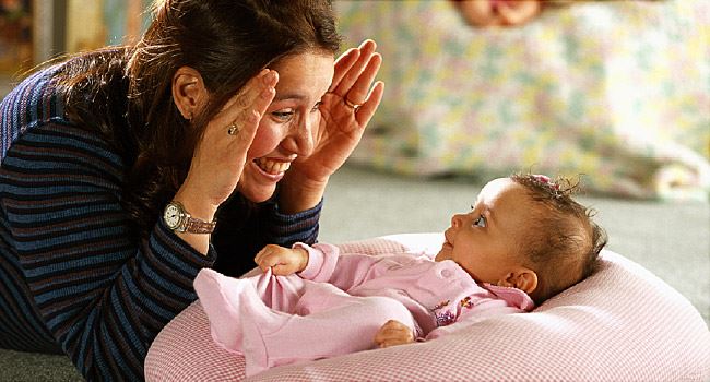 anda mungkin bawa jangkitan, elak cium bayi tanpa kebenaran ibu bapanya!