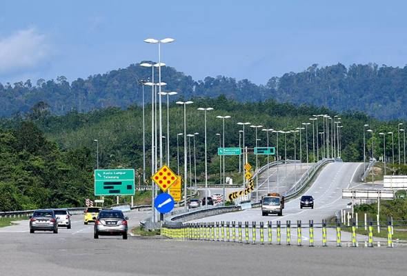meskipun menanggung rindu, jangan sesekali terfikir untuk rentas negeri