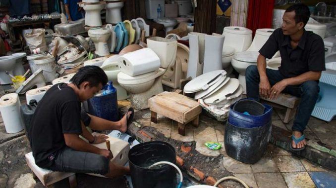 denda cuci tandas jika ingkar penjarakan sosial di jakarta