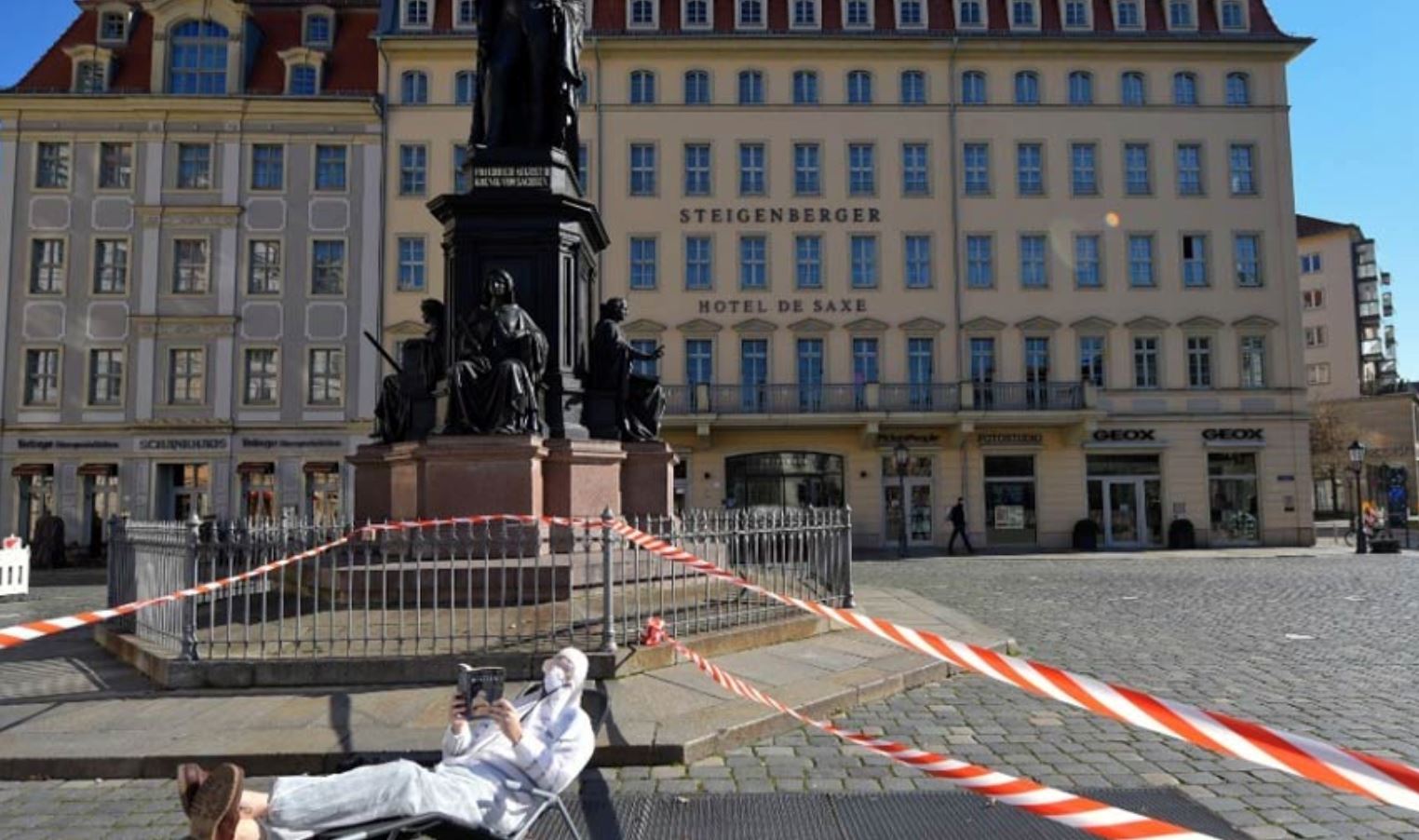 lebih 3 bilion penduduk dunia sama-sama duduk rumah lawan covid-19